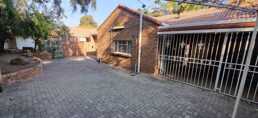 4 Bedroom Property for Sale in Elandsrand North West